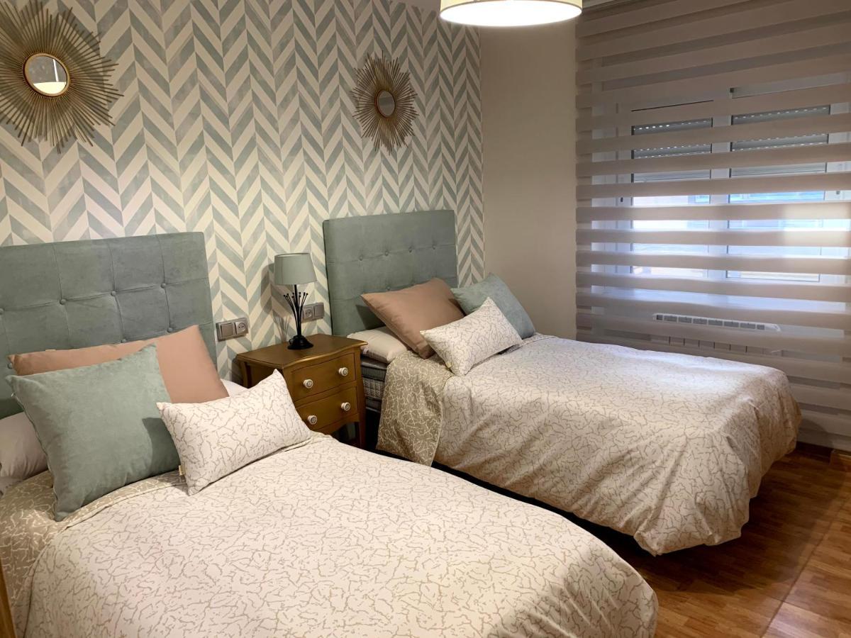 Apartamento BERMEJO Piso en el Centro con Wifi León Exterior foto
